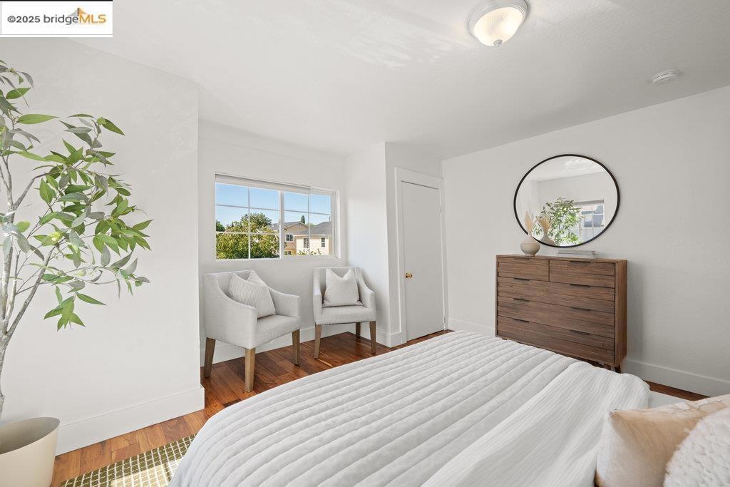 ELMHURST - Residential Income