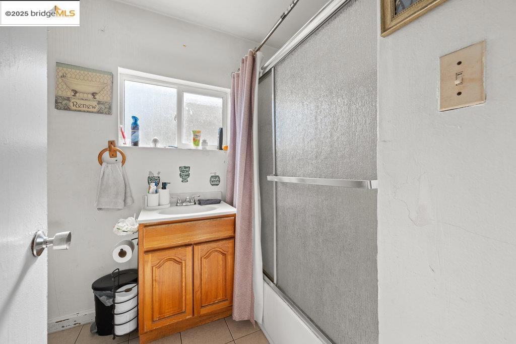 ELMHURST - Residential Income