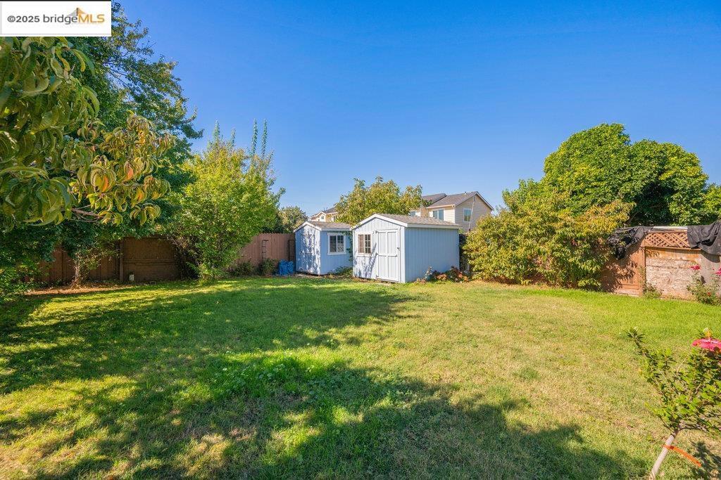 ELMHURST - Residential Income