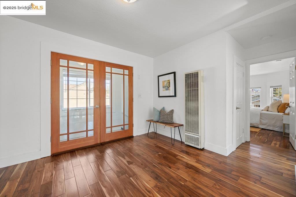 ELMHURST - Residential Income