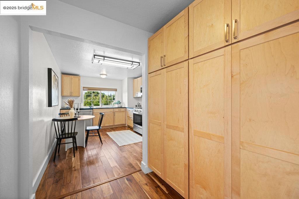 ELMHURST - Residential Income