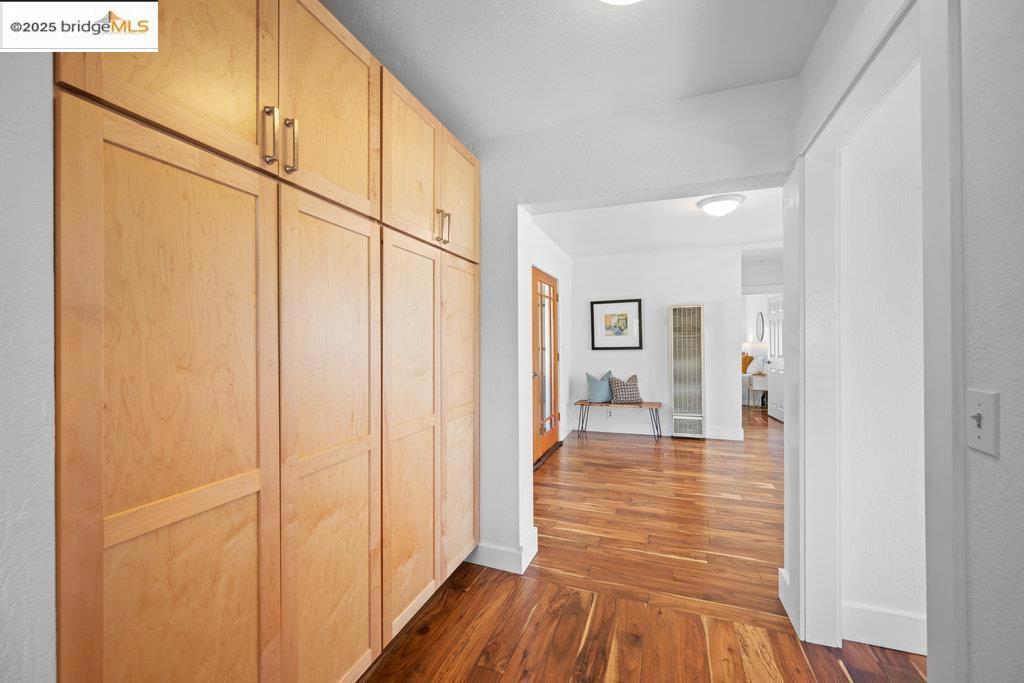 ELMHURST - Residential Income