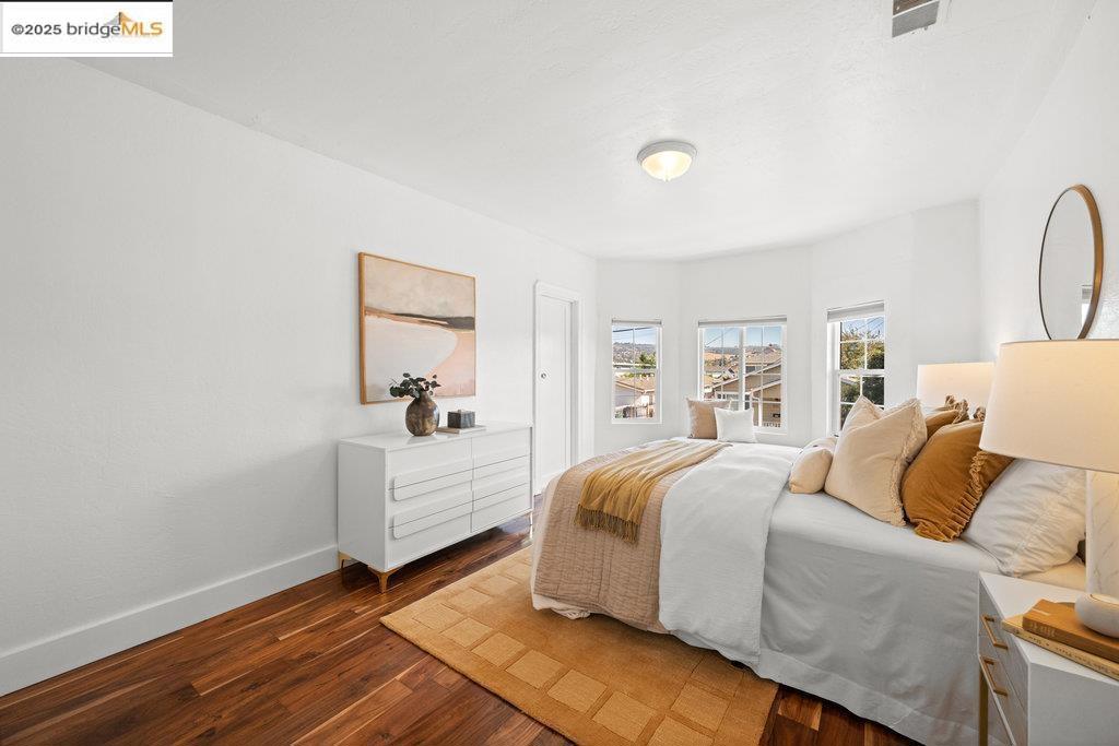 ELMHURST - Residential Income