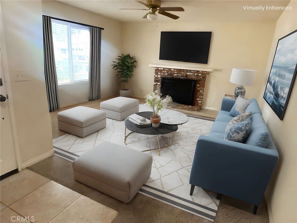 listing image 130722515286875116303