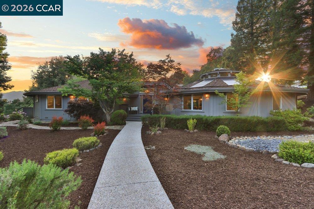 74 Bates Boulevard