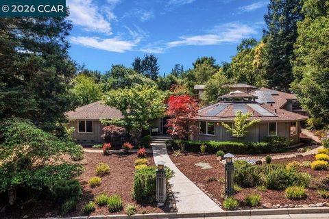 Photo of 74 Bates Boulevard Blvd, Orinda, CA 94563 (MLS # 41132575)
