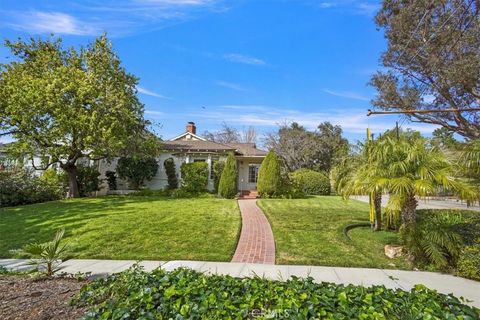 1083 E Fairmount Burbank CA 91501