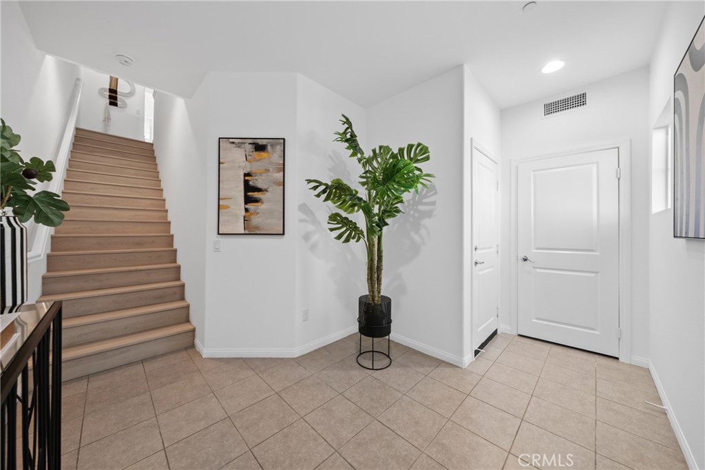 312 N Fenimore Avenue