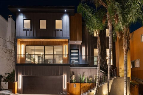 Photo of 3601 Dixie Canyon Place, Sherman Oaks, CA 91423 (MLS # SR26180797)