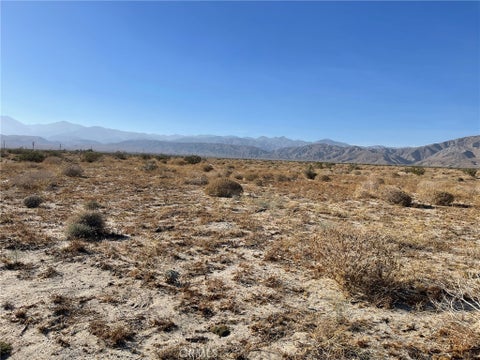 Photo of 0 Scenic View Dr., Desert Hot Springs, CA 92240 (MLS # SR26061885)