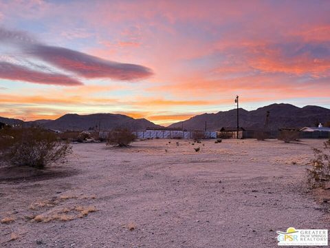 Photo of 4758 Avenida La Flora Desierta, Joshua Tree, CA 92252 (MLS # 25495089PS)