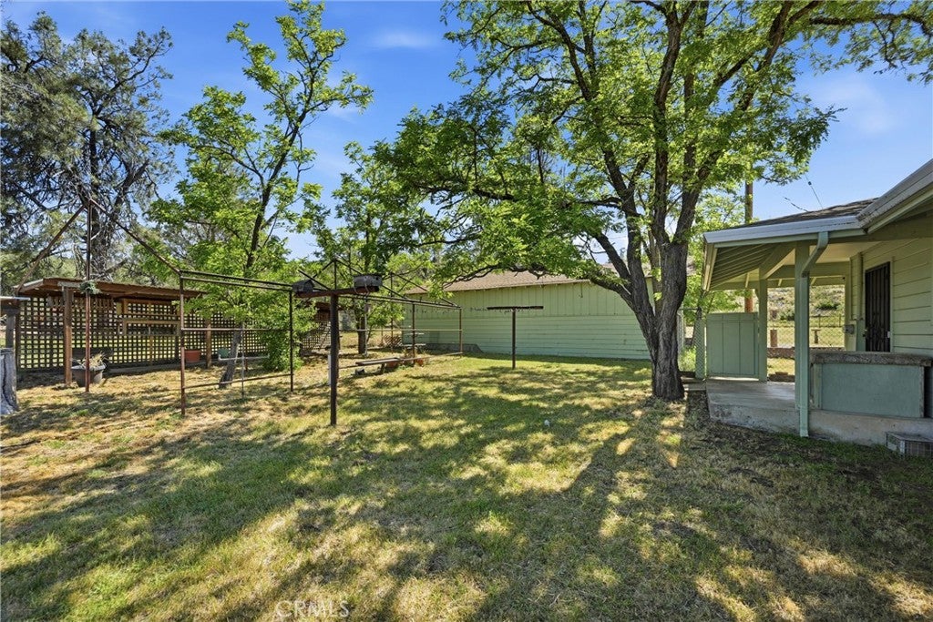 8155 Sulphur Creek Rd