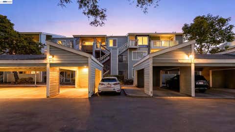 Photo of 37168 Meadowbrook Cmn Cmn #304, Fremont, CA 94536 (MLS # 41145309)