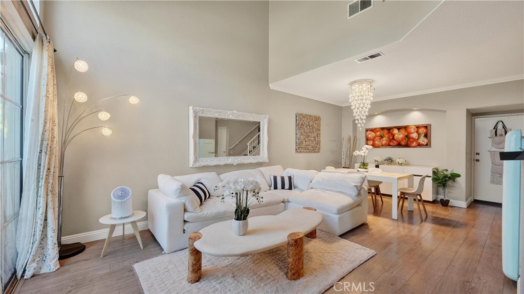 Applause (APP) - Residential