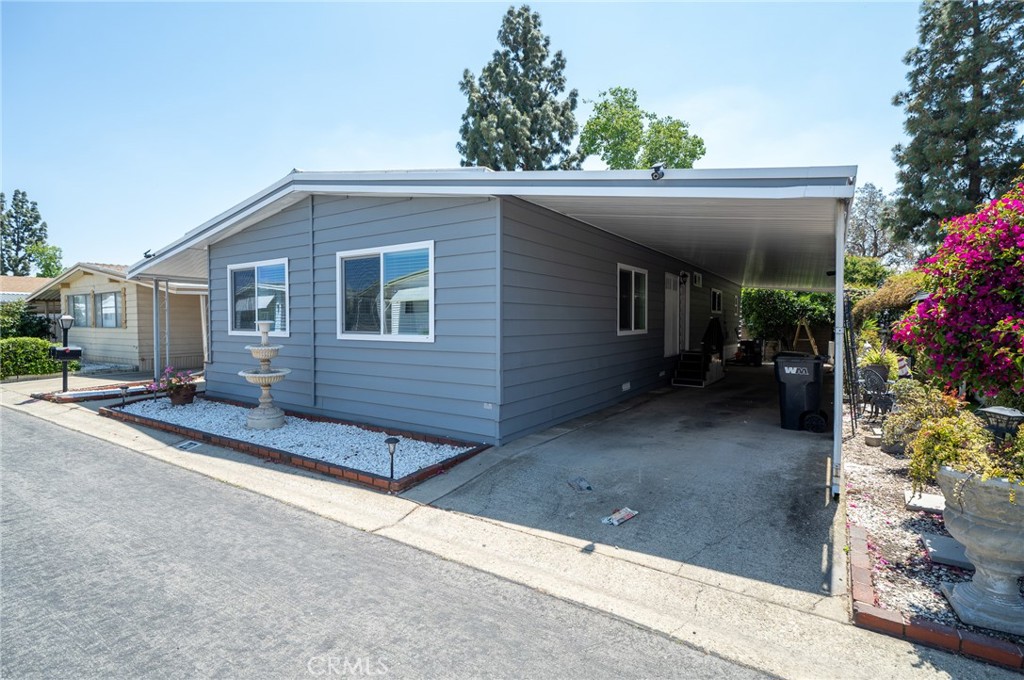 3945 Bradford Street 20