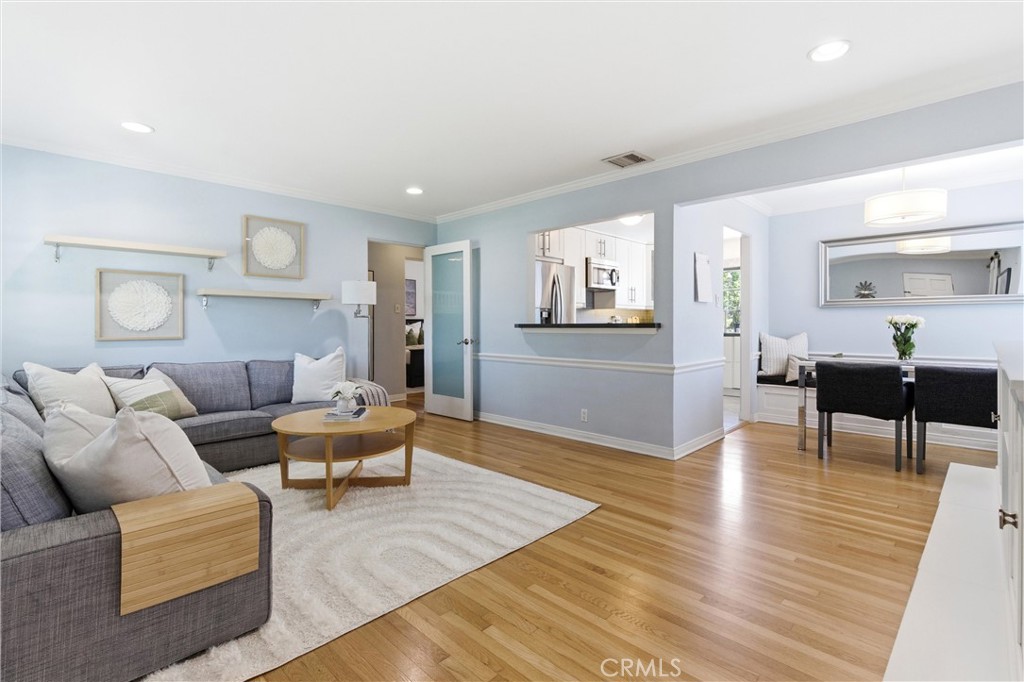526 N Toluca Park Drive