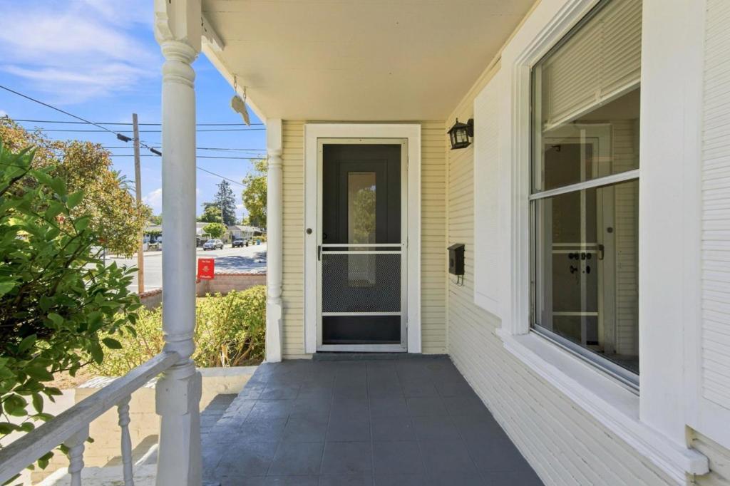 1289 Fremont Street