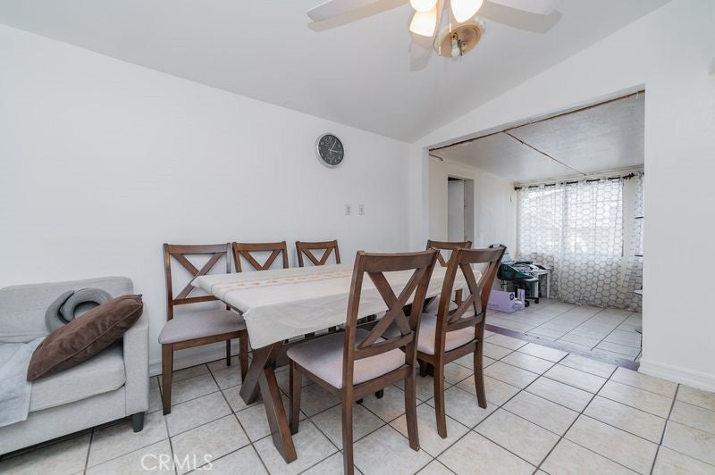 443 N Begonia
