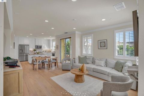 Photo of 375 Basswood Cmn Cmn #9, Livermore, CA 94551 (MLS # 41130085)