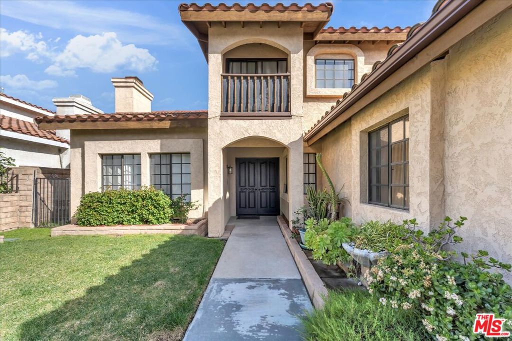 9322 Columbus Avenue