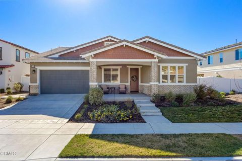 Photo of 390 Rose Street, Fillmore, CA 93015 (MLS # V1-34120)