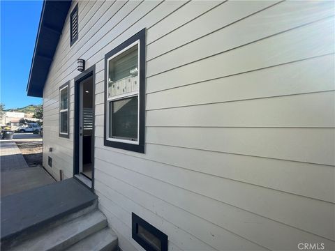 Photo of 627 1/2 Fischer Street, Glendale, CA 91205 (MLS # GD26011036)