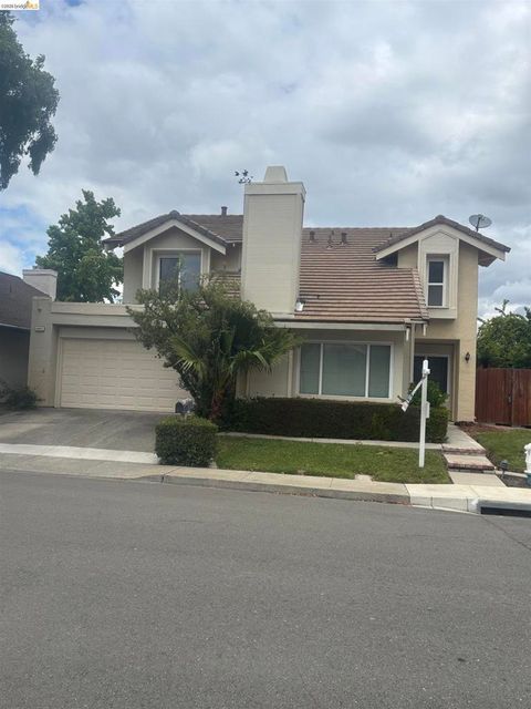 Photo of 10013 Foxboro Cir Cir, San Ramon, CA 94583 (MLS # 41133784)
