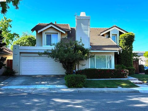 Photo of 10013 Foxboro Cir Cir, San Ramon, CA 94583 (MLS # 41133784)