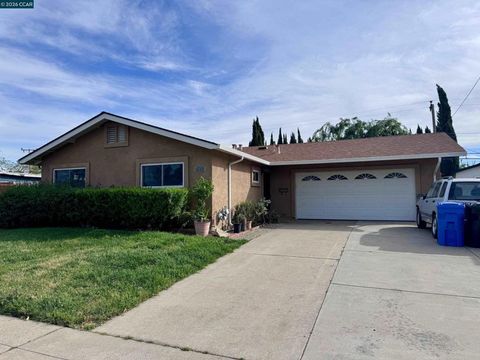 Photo of 40071 Leslie St St, Fremont, CA 94538 (MLS # 41130079)