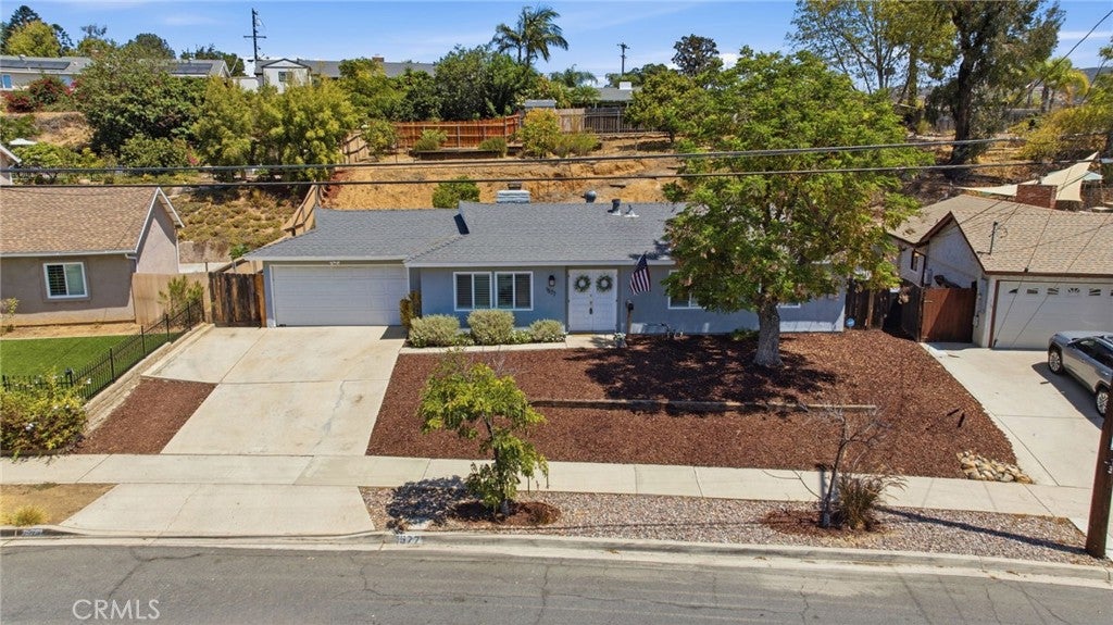 1577 Olive Hills Avenue