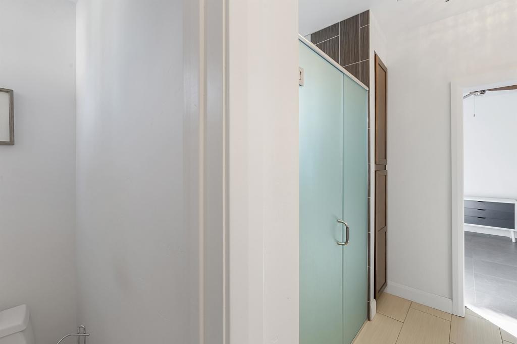 Movie Colony East - Residential