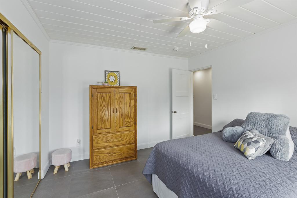 Movie Colony East - Residential