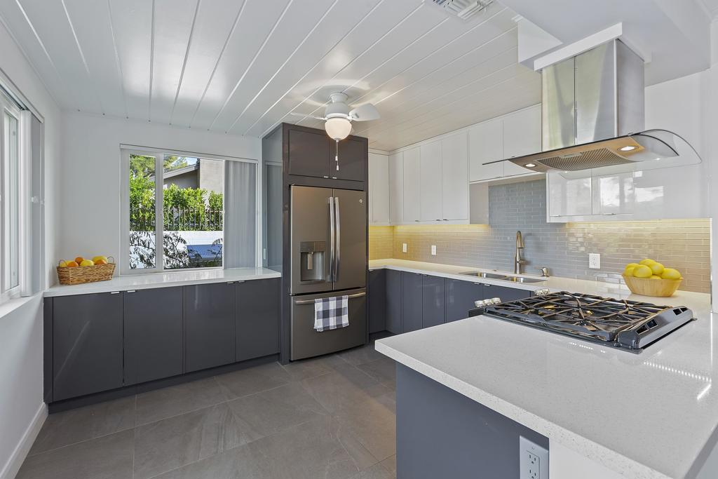 Movie Colony East - Residential