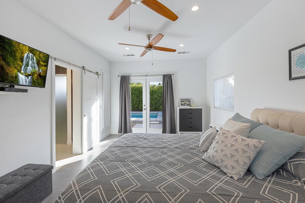 Movie Colony East - Residential