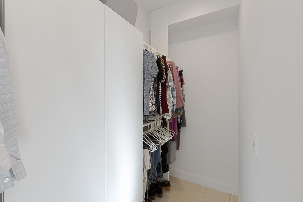 Movie Colony East - Residential