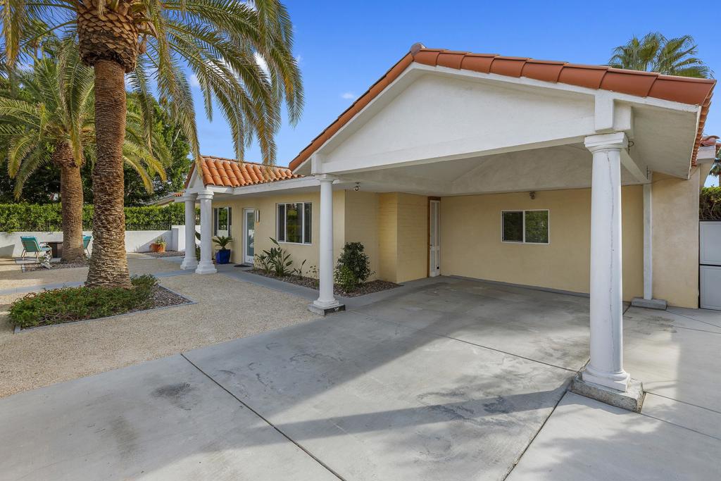 Movie Colony East - Residential