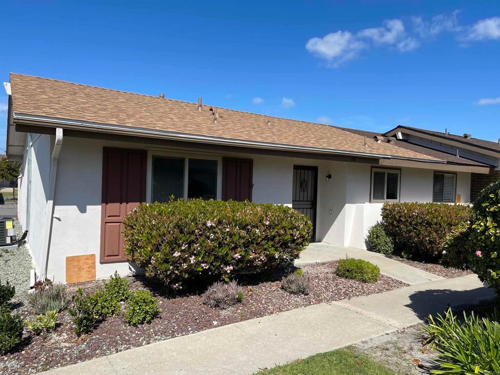 3660 Vista Campana N