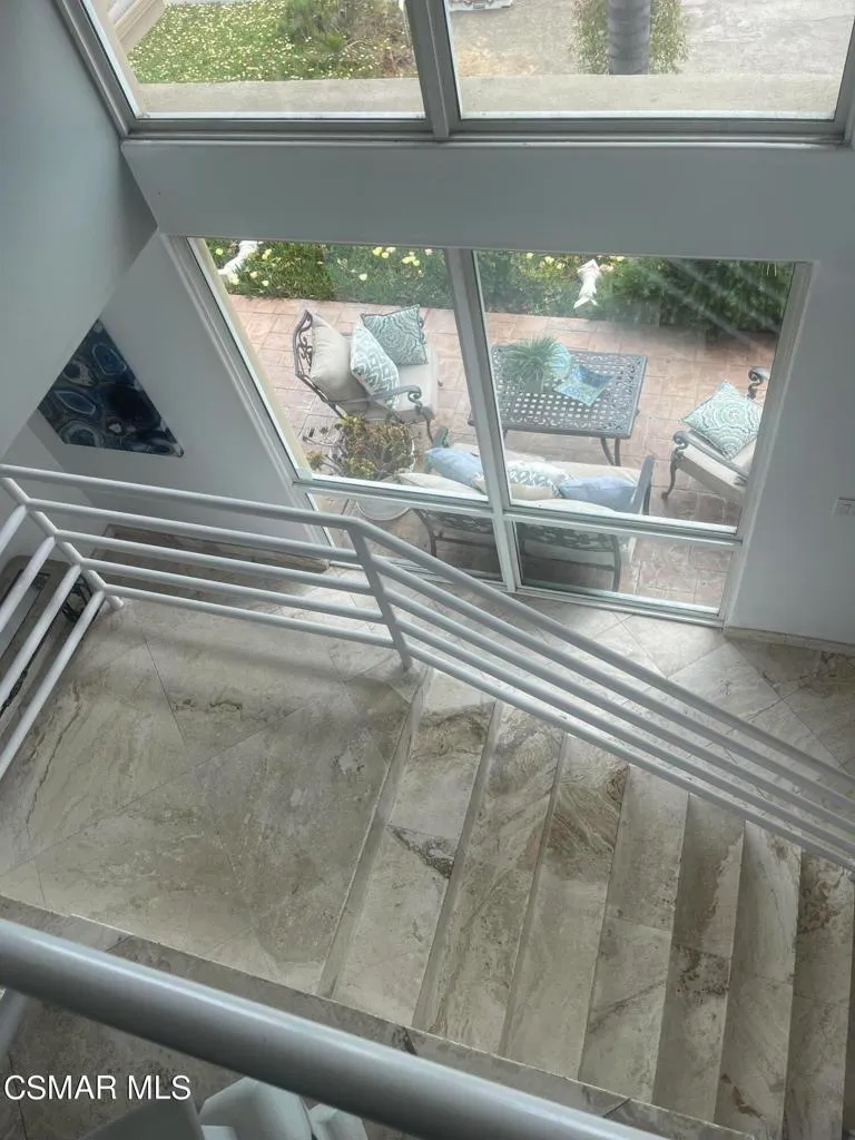 Ventura, California 93001, United States, 3 Bedrooms Bedrooms, ,3 BathroomsBathrooms,Residential,Active,57274