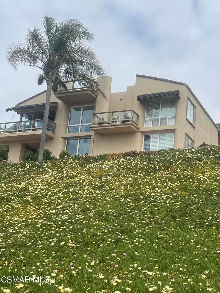 Ventura, California 93001, United States, 3 Bedrooms Bedrooms, ,3 BathroomsBathrooms,Residential,Active,57274