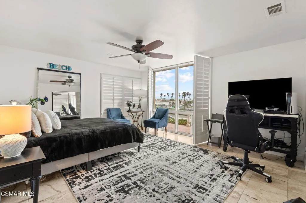 Ventura, California 93001, United States, 3 Bedrooms Bedrooms, ,3 BathroomsBathrooms,Residential,Active,57274