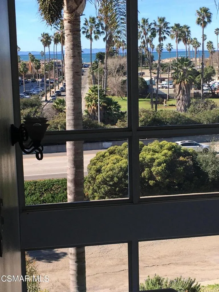 Ventura, California 93001, United States, 3 Bedrooms Bedrooms, ,3 BathroomsBathrooms,Residential,Active,57274