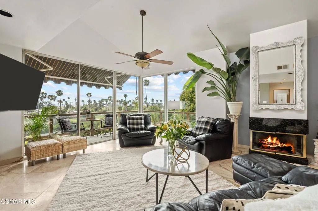 Ventura, California 93001, United States, 3 Bedrooms Bedrooms, ,3 BathroomsBathrooms,Residential,Active,57274