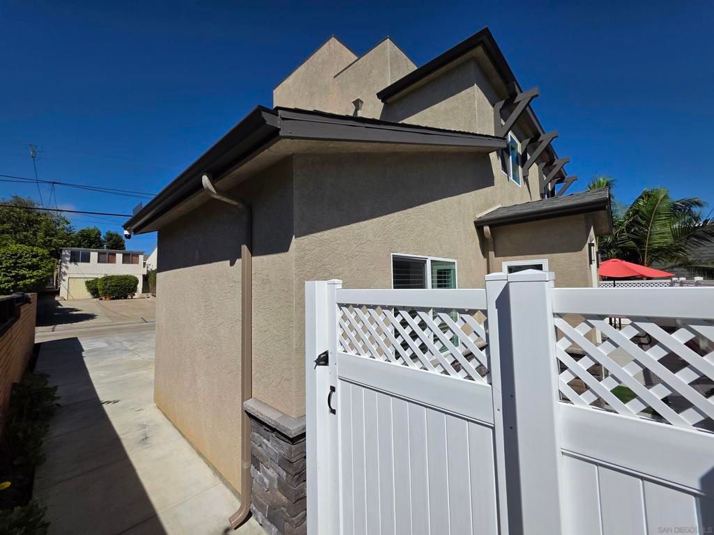 Photo of 2114 Felspar St St, San Diego, CA 92109 (MLS # 2601250SD)