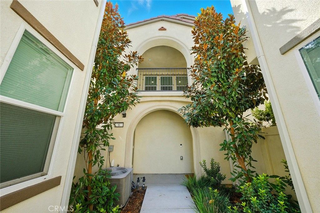 Photo of 26149 Park Avenue #6, Loma Linda, CA 92373 (MLS # SB25222421)
