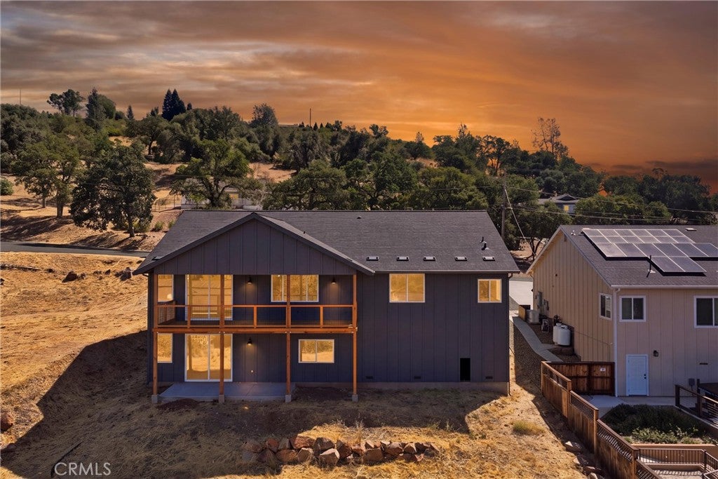 17247 Meadow View