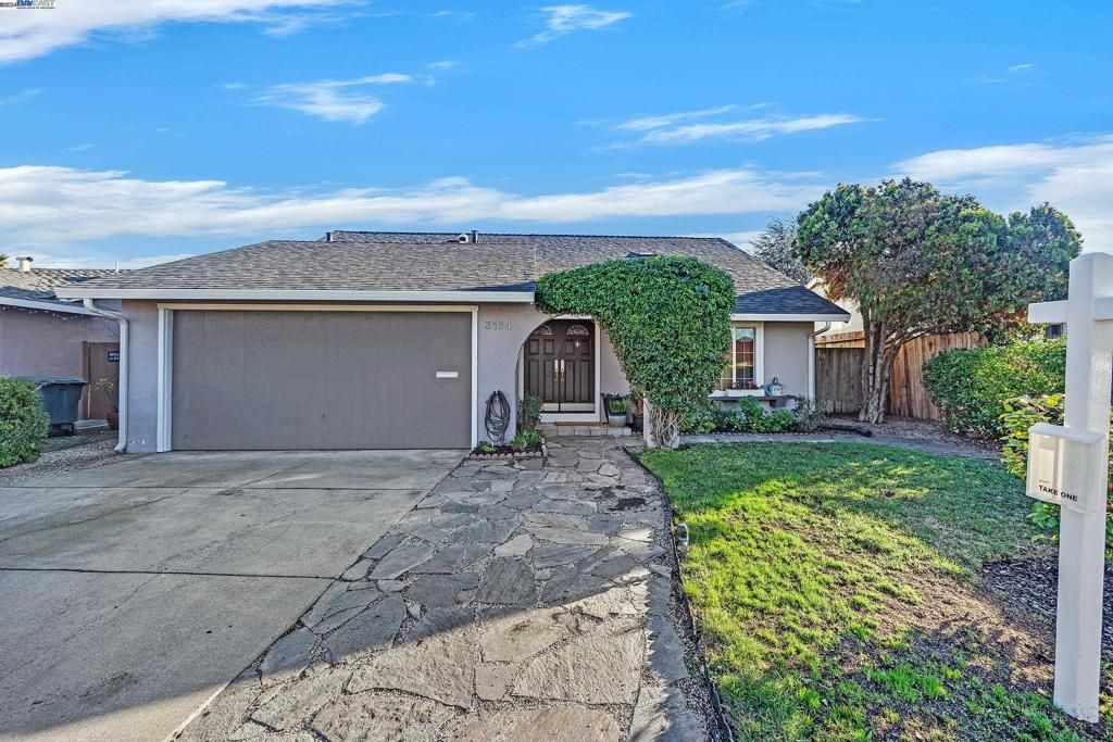 listing image 130722830968393610119