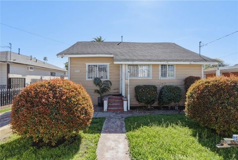Photo of 540 W 93rd St, Los Angeles, CA 90044 (MLS # PW26037313)