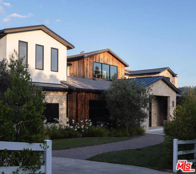 24247 Bridle Trail Road
