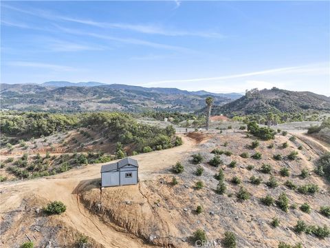 45811 Camaron rOAD Temecula CA 92590