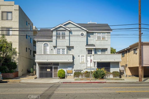 Photo of 3552 S Centinela Avenue, Los Angeles, CA 90066 (MLS # SB26178268)